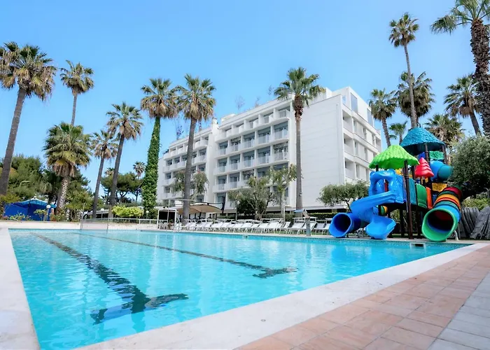 Relax Family & Hotel 3*